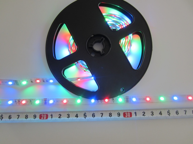 LED juota RGB 3528 SMD-60led/m, 4,8W/m IP20