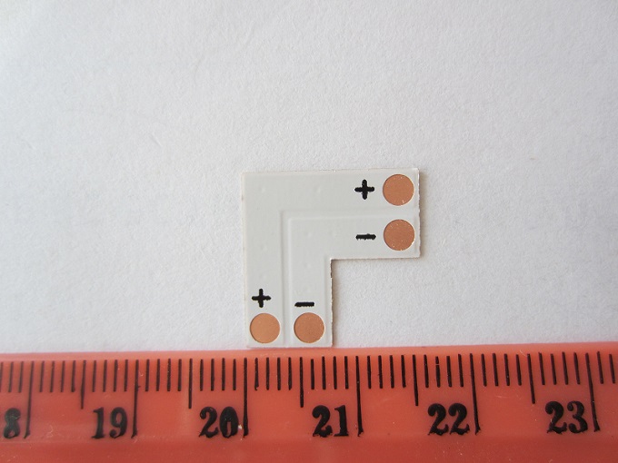 2 kontaktų L tipo jungtis 8mm LED juostai